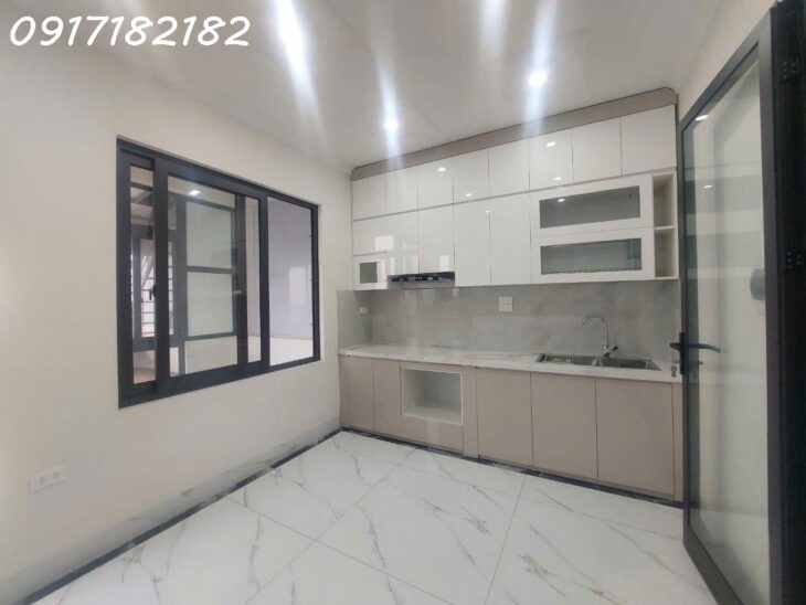 NGÕ THÔNG Ô TÔ TRÁNH, KINH DOANH, 6 TẦNG THANG MÁY MỚI ĐẸP LONG LANH, 2 THOÁNG