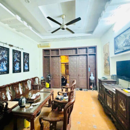 Bán nhà phố Xã Đàn, Sổ đỏ 75m x MT4,5m nở hậu, nhà 2 thoáng giá 15,5 tỷ Bán nhà phố Xã Đàn, Sổ đỏ 75m x MT4,5m nở hậu, nhà 2 thoáng giá 15,5 tỷ