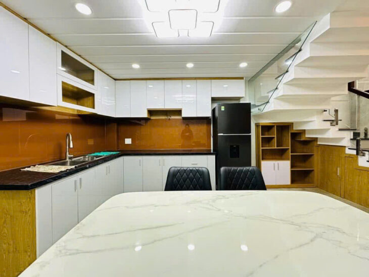 Chỉ 7tỷ sở hữu ngay nhà GV HXT 5m- 5 tầng-178m2-Khu phân lô Phạm Văn Chiêu- sát bên Emart