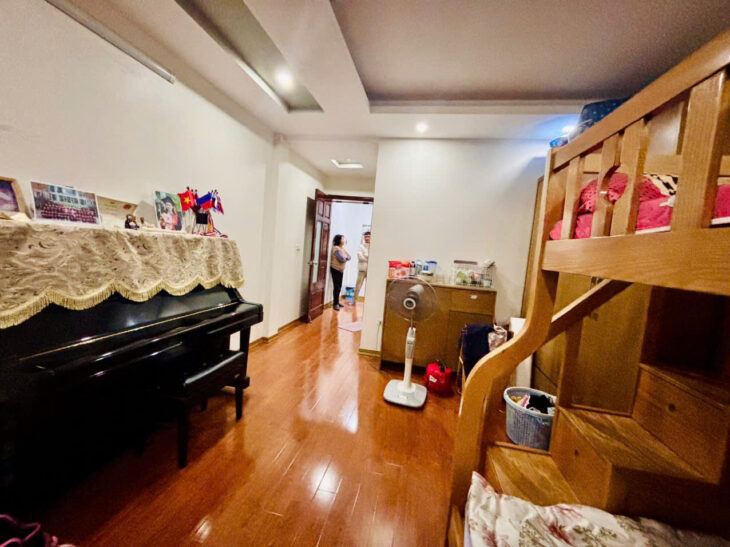 ???? NHÀ HOÀNG CẦU – Ô TÔ CÁCH 10M – GẦN BÃI GỬI XE – DÂN XÂY CHẮC CHẮN