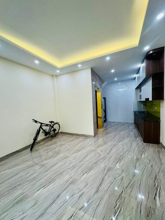 BÁN NHÀ LÔ GÓC NAM DƯ – NGÕ ÔTÔ TRÁNH, VÀO NHÀ – 6 TẦNG THANG MÁY – GIÁ 7 TỶ