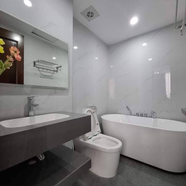 MẶT NGÕ VƯƠNG THỪA VŨ – 30M RA PHỐ – GARA 2 ÔTÔ – 7 TẦNG THANG MÁY – GIÁ 18 TỶ