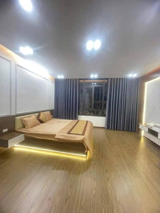 MẶT NGÕ VƯƠNG THỪA VŨ – 30M RA PHỐ – GARA 2 ÔTÔ – 7 TẦNG THANG MÁY – GIÁ 18 TỶ