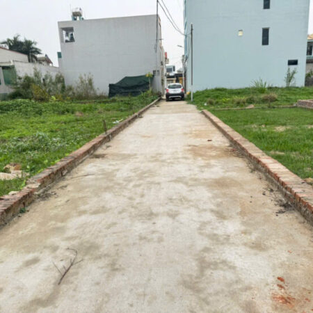 Cần bán gấp lô đất tổ 9, Quang Minh, Mê Linh. Gần KCN và trường CD Y Dược Tuệ Tĩnh