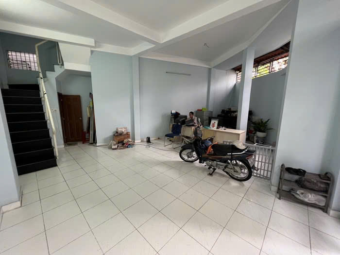Bán nhà 10*9, HXH, gần Lạc Long Quân, Tân Bình, 2 lầu, nhỉnh 5 tỷ