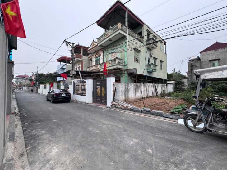 99M NGUYÊN KHÊ, ĐÔNG ANH – TRỤC CHÍNH 2 MẶT ĐƯỜNG TRƯỚC SAU