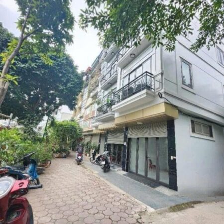 NHÀ ĐẸP NGUYỄN CHÍNH – 30M RA PHỐ – ÔTÔ NGỦ TRONG NHÀ – GIÁ 9 TỶ