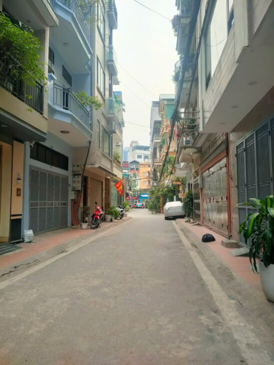 PHÂN LÔ HOÀNG QUỐC VIỆT CẦU GIẤY, ÔTÔ TRÁNH, KINH DOANH, DT 71M2 CHỈ 17 TỶ 800