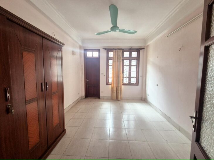 BÁN NHÀ 5 TẦNG DÂN XÂY PHỐ ĐẶNG TIẾN ĐÔNG , NGÕ THÔNG ,GẦN PHỐ,2 MẶT THOÁNG.