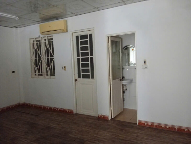 NHÀ HẺM XE TẢI THÔNG, GẦN CHỢ VƯỜN LÀI, 5X13M, 2 MÁY LẠNH
