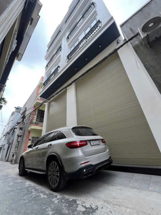 Nhà mặt ngõ tuyến 2 Khúc Thừa Dụ – 42m 4 tầng mới tinh, ô.tô vào nhà, giá 4.2 tỉ