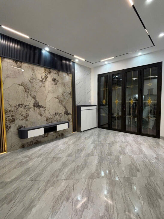 GIẢI PHÓNG, GIÁ SIÊU HIẾM GẦN PHỐ – MỚI TINH – TẶNG FULL NỘI THẤT 35M 5 TẦNG CHỈ 6,6 TỶ