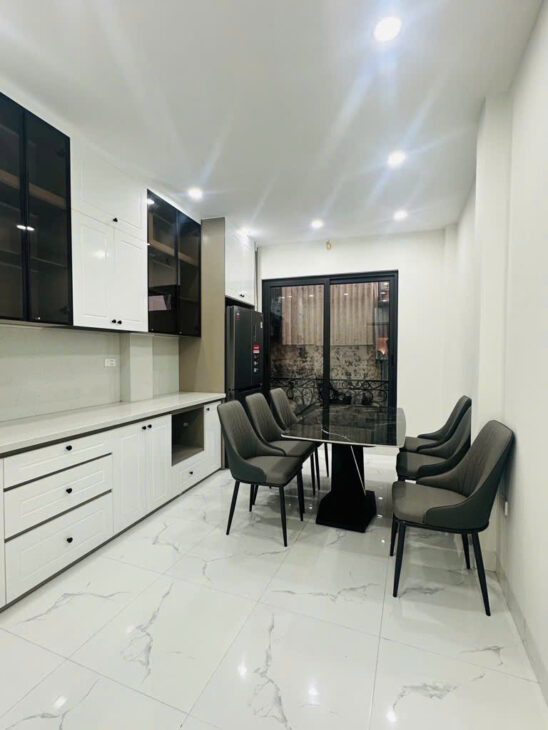 BÁN NHÀ SIÊU ĐẸP PHỐ HÀO NAM, GẦN GẦN PHỐ, 6 TẦNG THANG MÁY,ĐẸP NHƯ KS 5 SAO