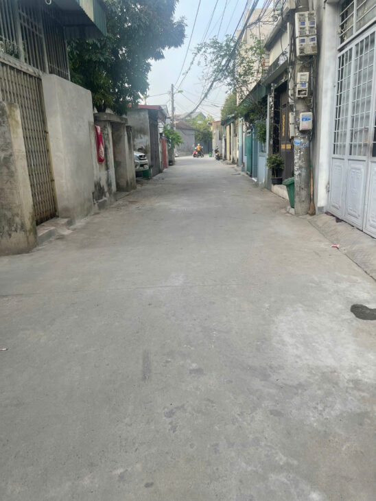 CHÍNH CHỦ CẦN BÁN 2 NHÀ CẤP 4 LIỀN NHAU TẠI ĐƯỜNG TRẦN QUANG KHẢI , THÀNH PHỐ BẮC NINH