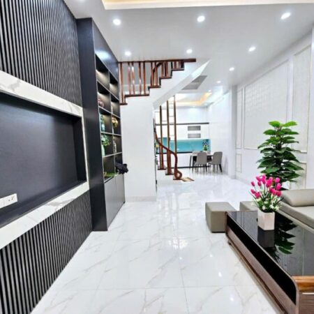 PHỐ VIP HOÀNG VĂN THÁI, MẶT TIỀN ĐẸP, NỘI THẤT XỊN, GIÁ YÊU THƯƠNG 8.5 TỶ.