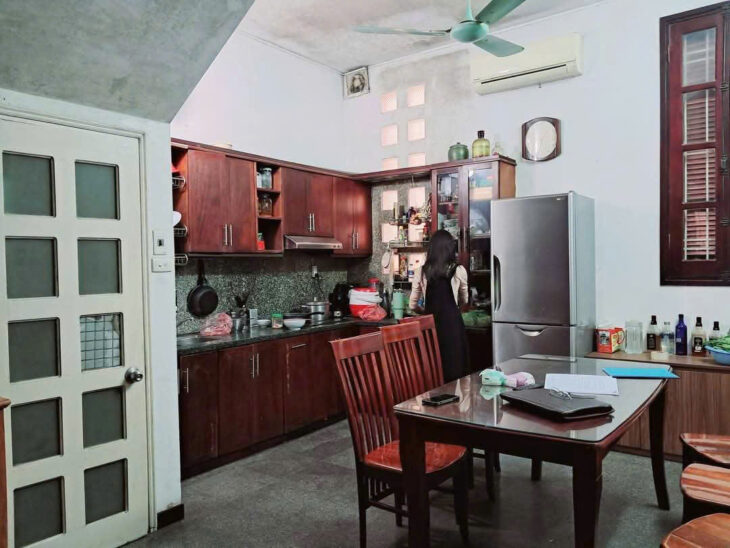 bán nhà cầu giấy. 54m, 5 tầng, ô tô vòng quanh đất, xây TVP hay CHDV đỉnh. 22 tỉ