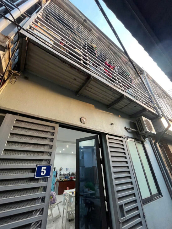 Bán nhà khu tam trinh dt 35 m x 2 tầng giá 2 tỷ 480