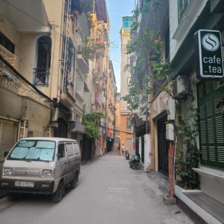 SIÊU HIẾM NHÀ ĐỐC NGỮ 60M2 – MT 5.3M – 23 TỶ – NGÕ RỘNG Ô TÔ TRÁNH NHAU, KD ĐỈNH.