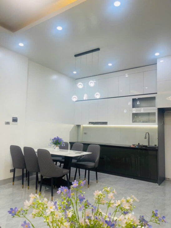 Bán nhà Minh Khai – 61m2 mặt tiền 6m/ 5 tầng – 10,8 tỷ