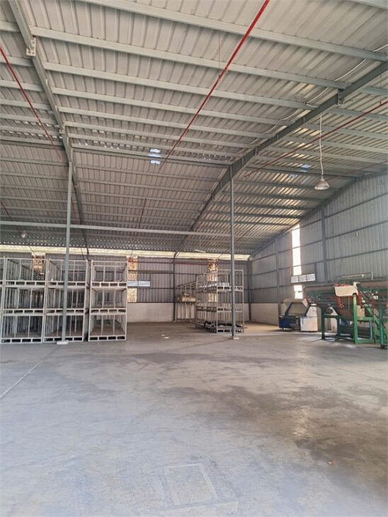 nhà xưởng sản xuất thu hút đầu tư đa dạng ngành nghề. các loại giấy phép đầy đủ.