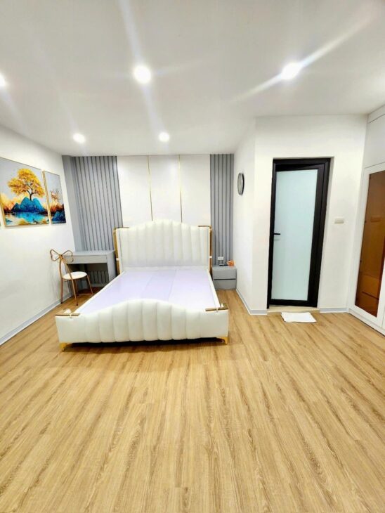 BÁN NHÀ PHỐ ĐĂNG TIẾN ĐÔNG-GẦN PHỐ-FULL NỘI THẤT-NỞ HẬU