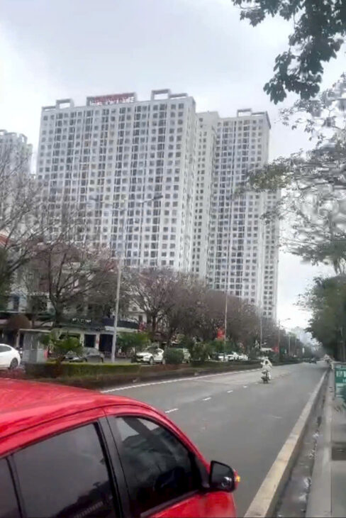 Cho thuê lâu dài biệt thự Thành Phố Giao Lưu, 368m2, 4 tầng, view hồ, kinh doanh đỉnh