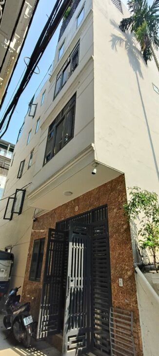 NHÀ ĐẸP, Ô TÔ ĐÕ CỬA , THANG MÁY , LÔ GÓC NGÕ PHỐ HOÀNG ĐẠO THÀNH , DT 30/35M2 X 6T X 5.2 MT . GIÁ