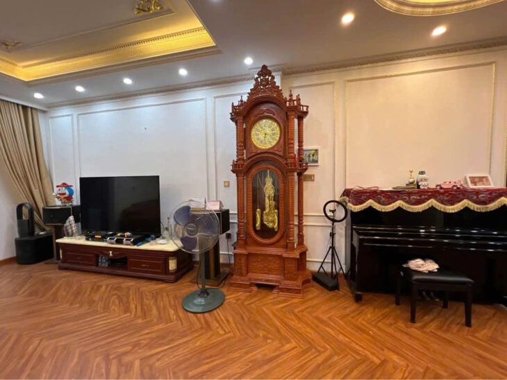 BÁN NHANH PHÂN LÔ TRUNG KÍNH, ÔTÔ TRÁNH, KINH DOANH ĐỈNH, 63M² x 5T GIÁ 19 TỶ 300