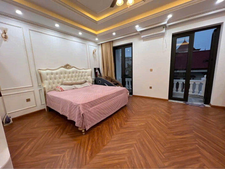 BÁN NHANH PHÂN LÔ TRUNG KÍNH, ÔTÔ TRÁNH, KINH DOANH ĐỈNH, 63M² x 5T GIÁ 19 TỶ 300