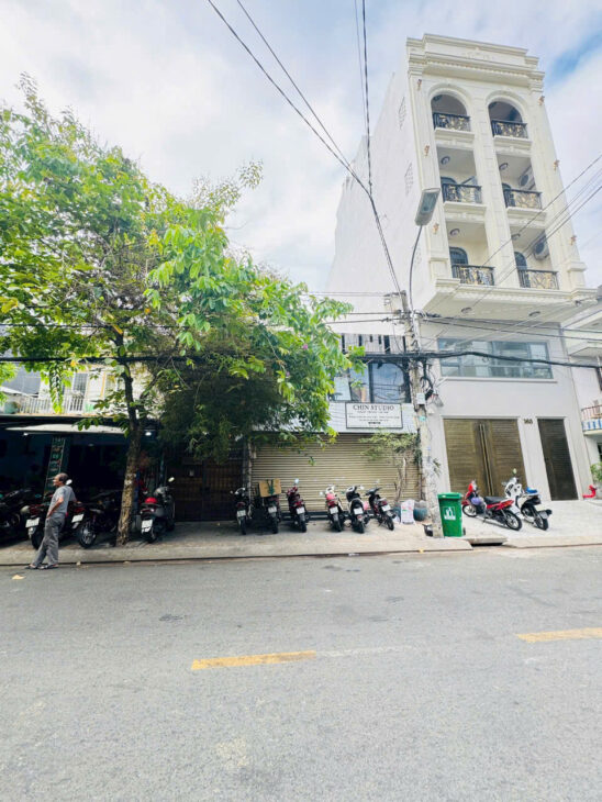 Nhà Mặt tiền đường số Quận 7. Giá rẻ