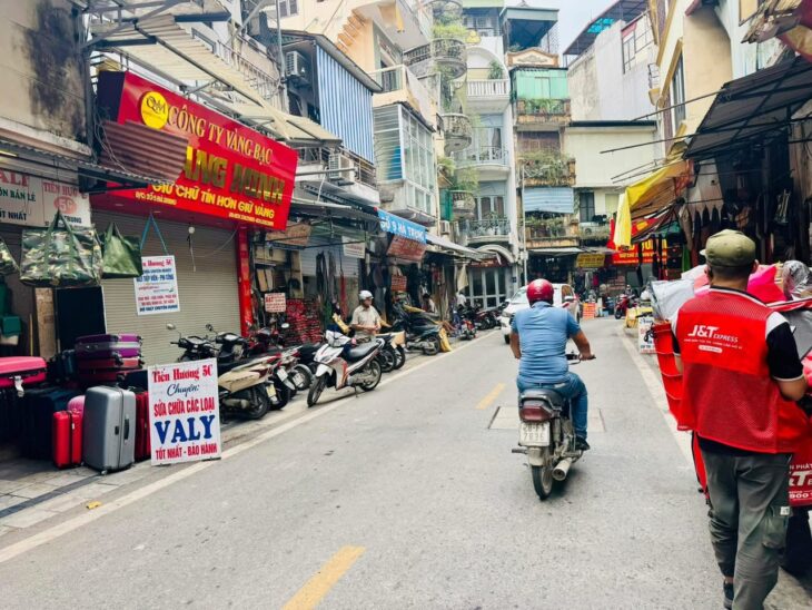 MẶT PHỐ HÀ TRUNG – THỦ PHỦ TRANG SỨC, CHỢ ĐEN NGOẠI TỆ – MẶT TIỀN 4.5M – GIÁ 42 TỶ