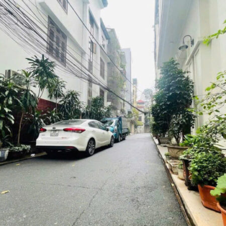 Bán nhà lô góc khu phân lô Nguyễn Ngọc Nại – 65m², MT 7m – 2 mặt ô tô tránh