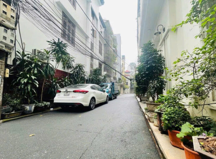 Bán nhà lô góc khu phân lô Nguyễn Ngọc Nại – 65m², MT 7m – 2 mặt ô tô tránh