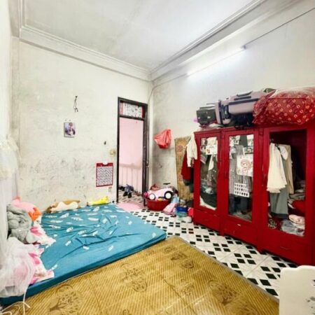 BÁN NHÀ 2 TẦNG- PHỐ THÁI HÀ- ĐẤT PHÂN LÔ -Ô TÔ LÙI CỬA .CÁCH MẶT PHỐ 50M BÁN NHÀ 2 TẦNG- PHỐ THÁI HÀ- ĐẤT PHÂN LÔ -Ô TÔ LÙI CỬA .CÁCH MẶT PHỐ 50M