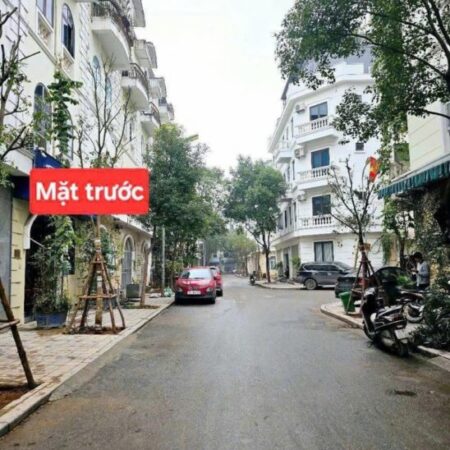 BIỆT THỰ LIỀN KỀ KHU ĐÔ THỊ DƯƠNG NỘI 20 TỶ DIỆN TÍCH 100M2 MẶT TIỀN 5M