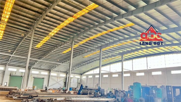 XT256 xưởng sản xuất công nghiệp nhẹ, kho bãi chứa hàng, kết cấu khung thép kiên cố