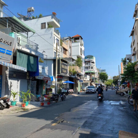 Nhà Mặt Tiền Gốc, Nguyễn Tiểu La Quận 10, 35m2 Cấp4 sổ vuông ,Hoàn Công Đủ Dưới 11 tỷ TL