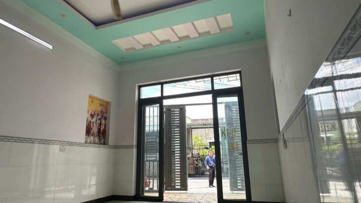 Bán nhà 2 Lầu MẶT TIỀN kinh doanh,giá cực kì hiếm gặp, chỉ nhỉnh 3 tỷ