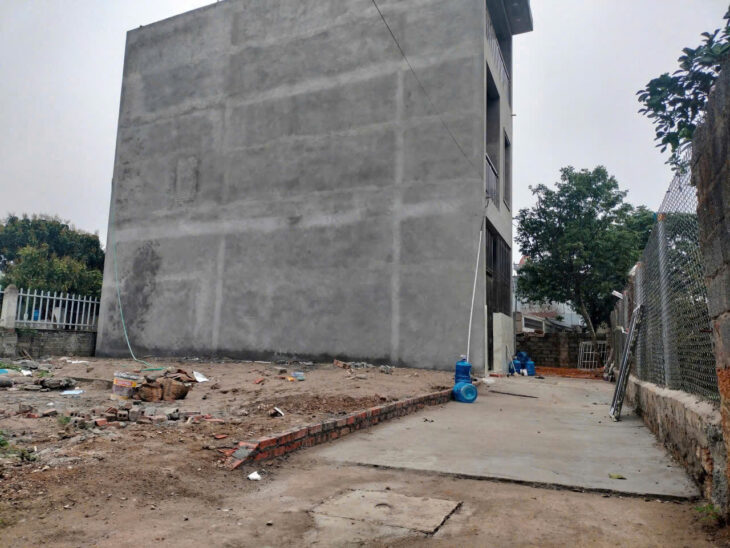 58,3m gần trường mầm non, cấp 1, cấp 2 mà chỉ nhỉnh 1,x tỉ Mặt tiền rộng 4,65m – nở hậu, đất vuông