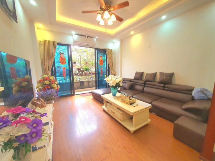 Bán nhà Láng Hạ Ngõ thông Ô tô tránh kinh doanh sầm uất 02 thoáng diện tích rộng