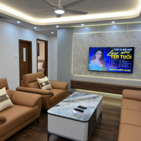 Bán căn hộ 3 ngủ 2 WC KĐT Mỹ ĐÌnh 2, giao thông thuận lợi, ngắm pháo hoa SVĐ Mỹ Đình, nội thất mới