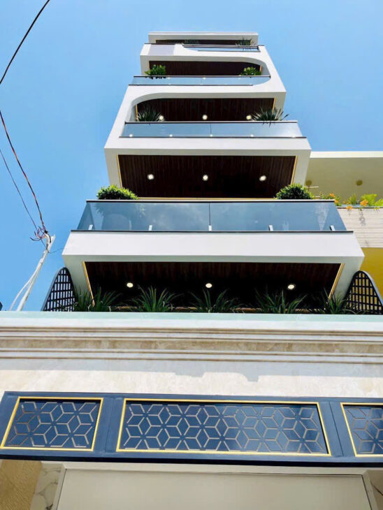 BÁN CĂN NHÀ GẦN EMART 2- 6 TẦNG-80M2-7 PHÒNG-THANG MÁY-ĐƯỜNG 12M-NHỈNH 14TỶ