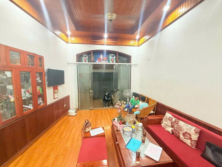 bán nhà Nam từ liêm, mặt ngõ thông, ô tô qua nhà, kinh doanh đỉnh, 55x 4 tầng . Giá 12,2 tỉ