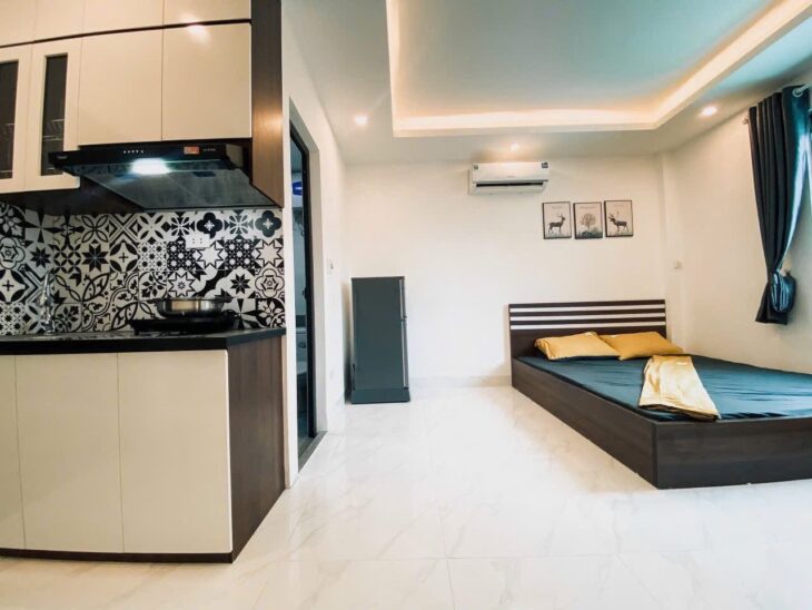 TÒA NHÀ DỊCH VỤ ĐƯỜNG LÁNG – 13 PHÒNG KHÉP KÍN, DOANH THU 70TR/1 THÁNG – GIÁ 15 TỶ