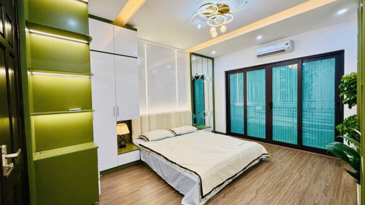 NHÀ ĐẸP HOÀNG MAI NGÕ ÔTÔ CHÁNH XE MÁY. NHÀ ĐẸP CHONG TẦM TAY.