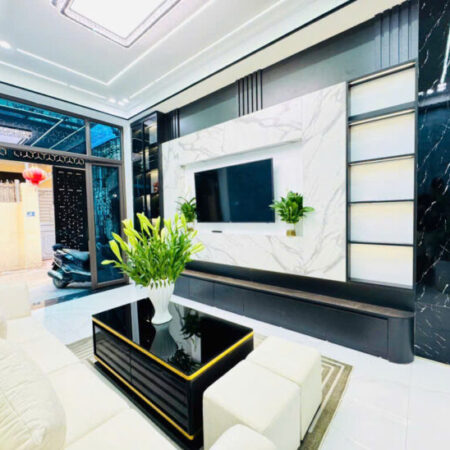 BÁN NHÀ VŨ TÔNG PHAN, THANH XUÂN. 45M2 4 TẦNG GIÁ 8,8 TỶ- Ô TÔ ĐỖ CỬA – NHÀ ĐẸP FULL NỘI THẤT