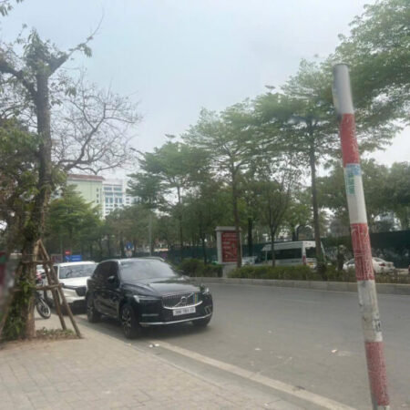 BÁN ĐẤT TẶNG NHÀ ĐÀO TẤN – NGÕ THÔNG ÔTÔ TRÁNH, KINH DOANH ĐỈNH – GIÁ 32 TỶ