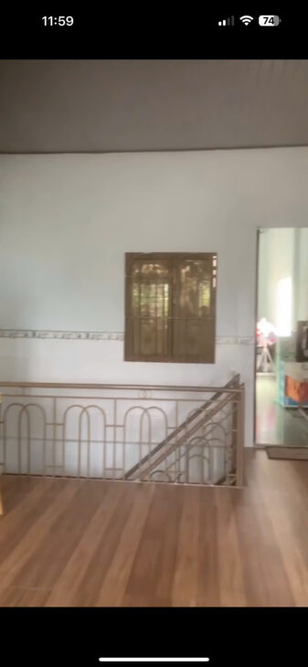 Bán nhà 1 Trệt 1 Lầu trung tâm TP Dĩ An,gần trường THPT Dĩ An,đường xe hơi