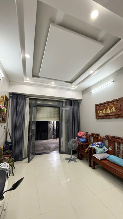 TÂN KỲ TÂN QUÝ DT: 59M2 ( 4 X 15 ) – 4 TẦNG – 4PN – BTCT – HẺM XE HƠI