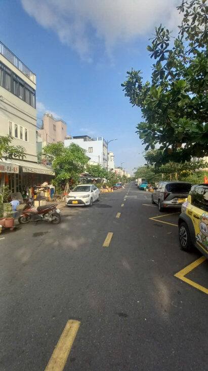 CẦN TIỀN BÁN GẤP NHÀ MT BA ĐÌNH, P8, Q8, VIEW SÔNG, DT: 40M2(4 X 10M) CHỈ 5.2 TỶ